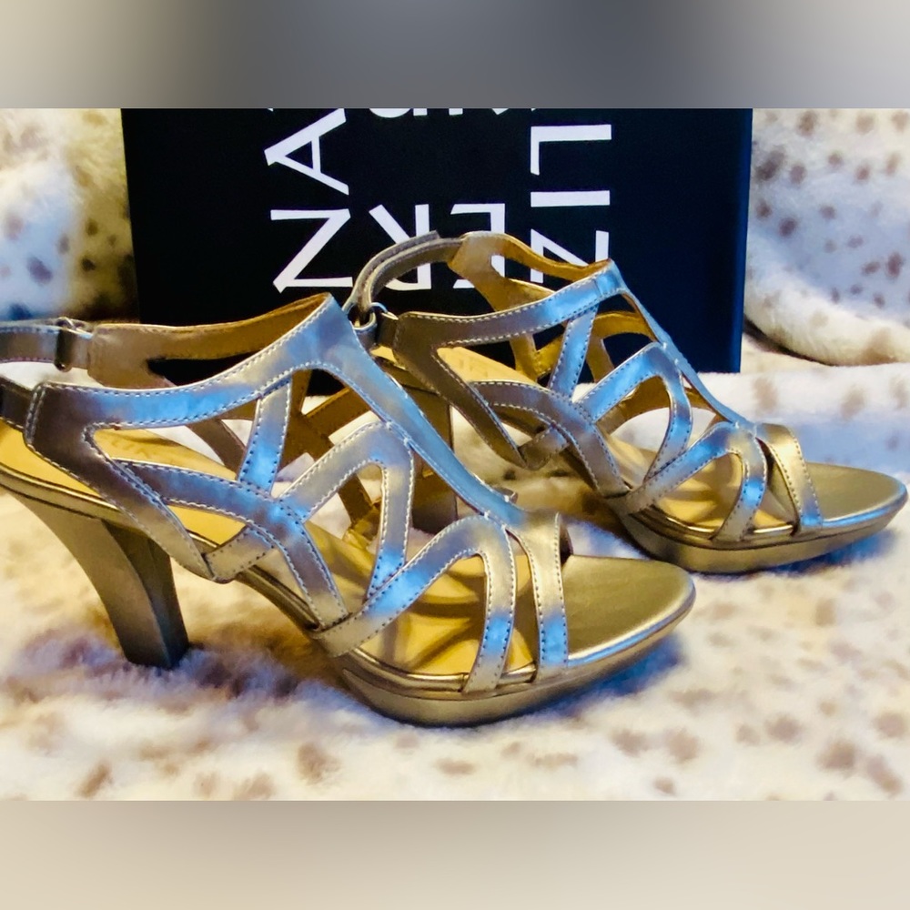 Women’s Naturalizer, Size 7 Sandals in Pewter